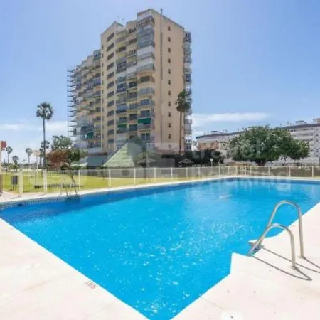 Precioso Estudio Frente Al Mar Con Piscina Benalmadena Exterior photo